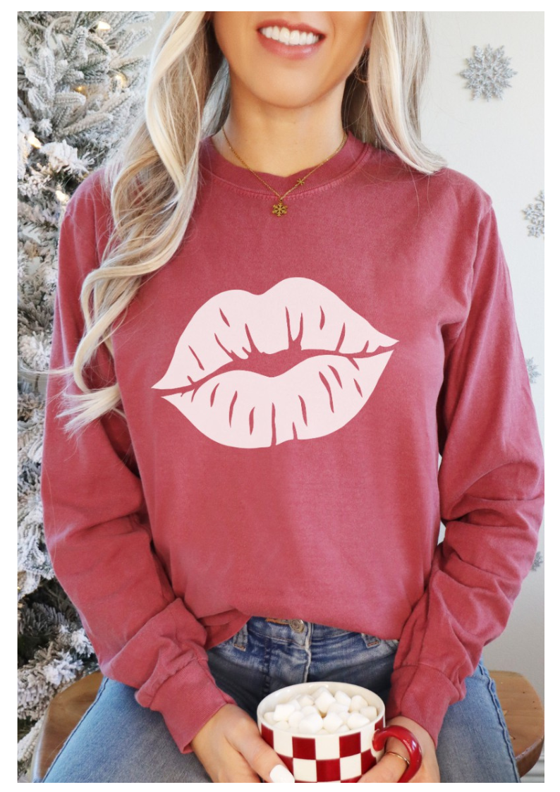 Soft Kisses Tee